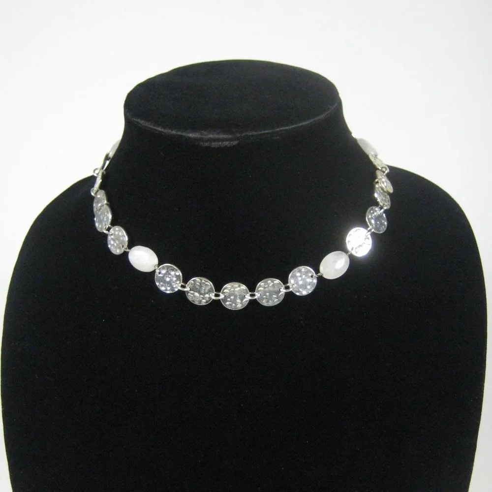 AC Silvertone Hammered Discs Necklace 16 Inch Choker Collar Statement Beaded